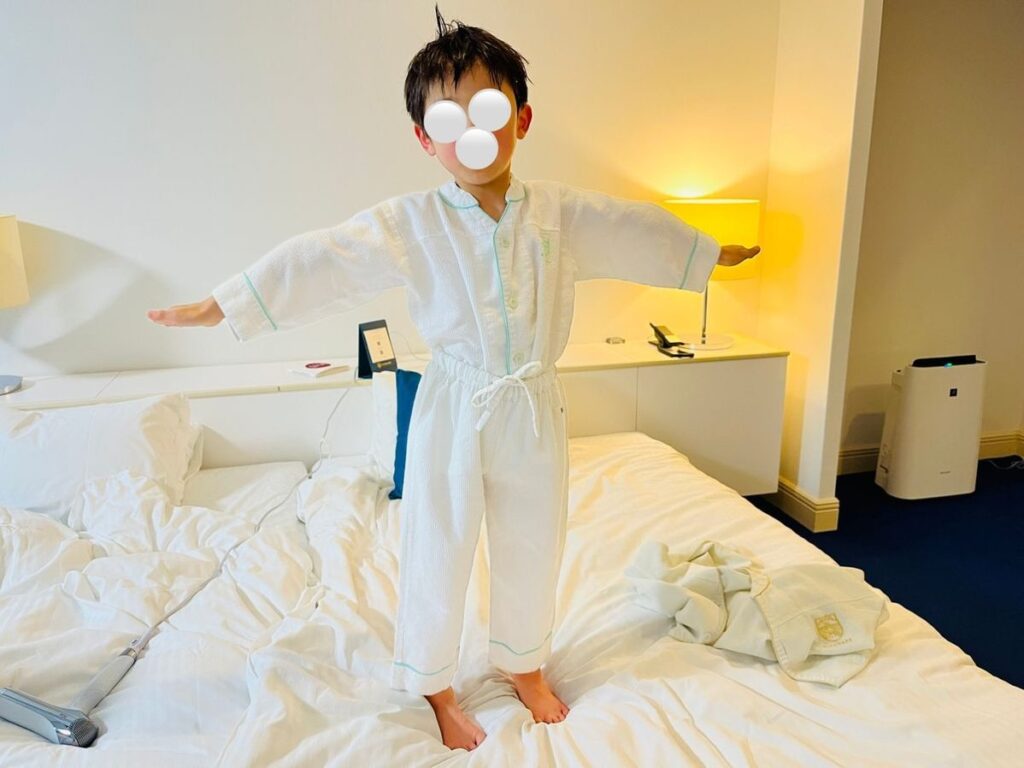 リゾナーレ熱海の子ども用パジャマ（120サイズ着用）